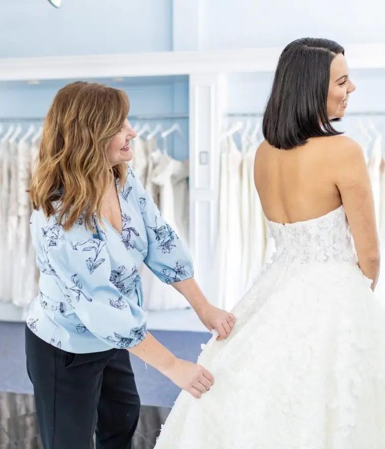 5 Tips For Bridal Gown Shopping That Will Make Your Life 10x Easier. Desktop Image